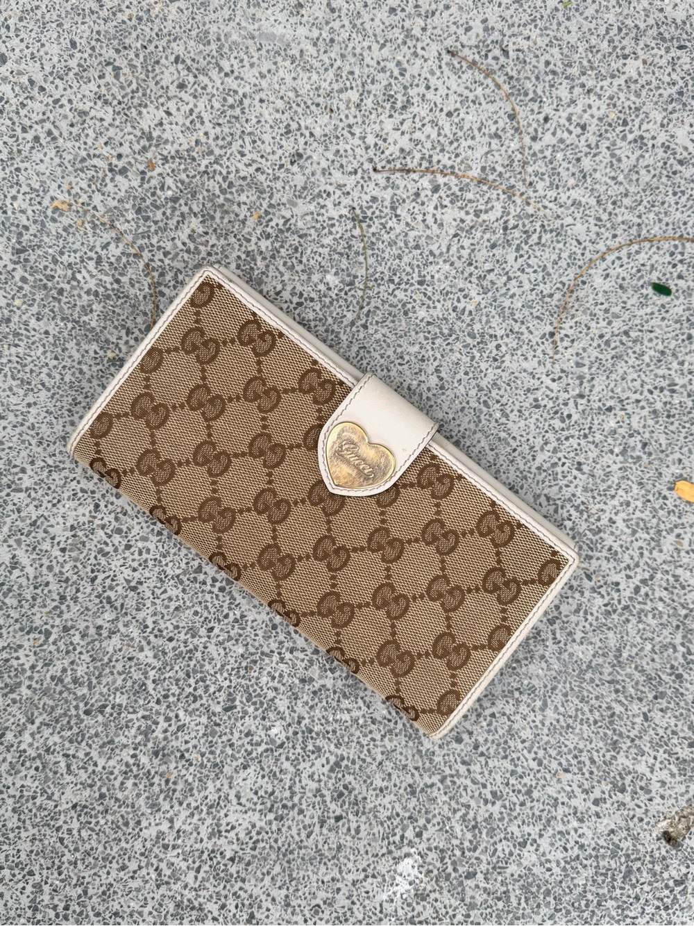 Auth Gucci Heart GG Canvas Wallet Beige Brown